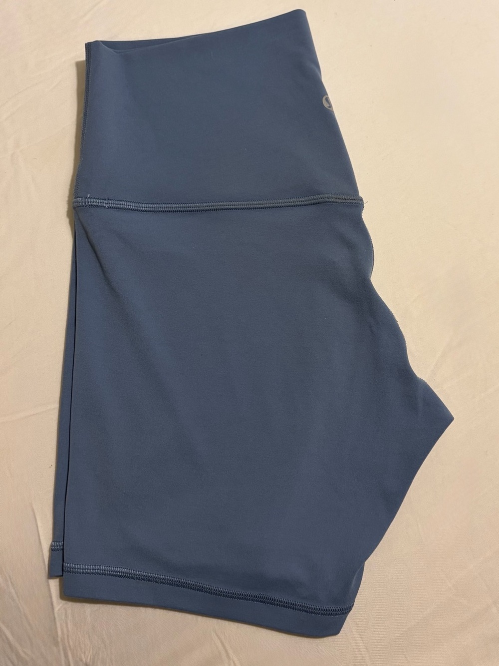 lululemon Align™ High-Rise Short 6" Slate Blue Size 8 - Picture 3 of 4